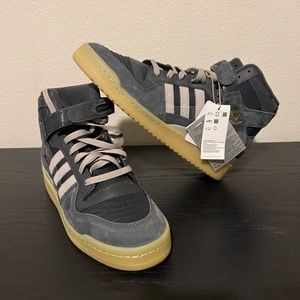Size 10.5 - Adidas Forum Mid Gray (New Without Box